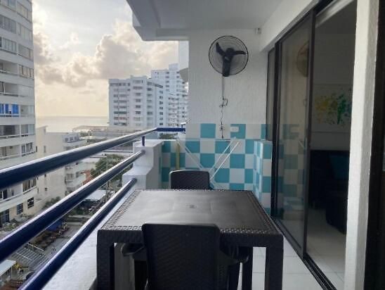 Apartamento Loft 702, Marina Del Rey, Vista Mar Building